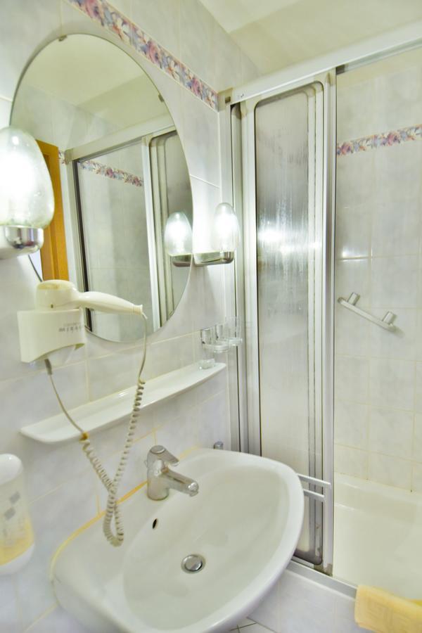 Villa Auszeit Hotel Garni 제바트헤링스도르프 외부 사진
